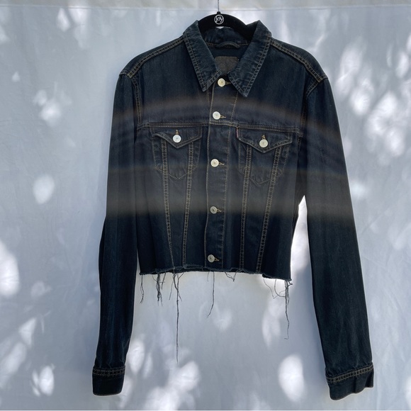 Urban Outfitters Black Cropped Frayed Denim Jacket (Small) - Picture 2 of 5